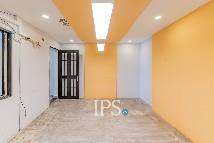 4 Bedroom Shophouse For Rent - Borey Chip Mong 271, Khan Meanchey, Phnom Penh