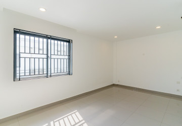 4 Bedroom Shophouse For Rent - Borey Chip Mong 271, Khan Meanchey, Phnom Penh thumbnail