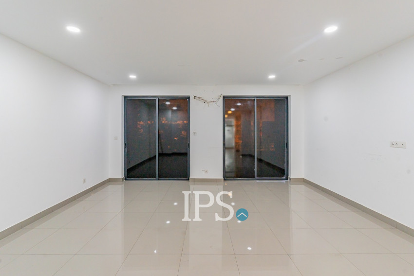 4 Bedroom Shophouse For Rent - Borey Chip Mong 271, Khan Meanchey, Phnom Penh