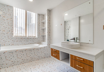 3 Bedroom Serviced Apartment For Rent - BKK1, Phnom Penh thumbnail