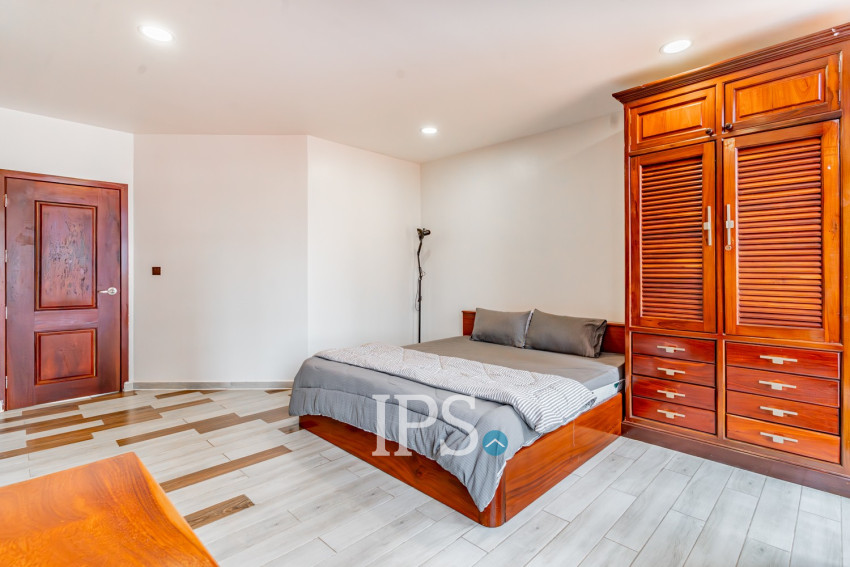 3 Bedroom Serviced Apartment For Rent - BKK1, Phnom Penh