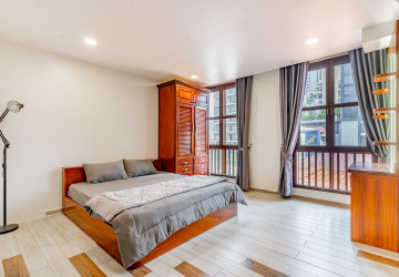 3 Bedroom Serviced Apartment For Rent - BKK1, Phnom Penh thumbnail