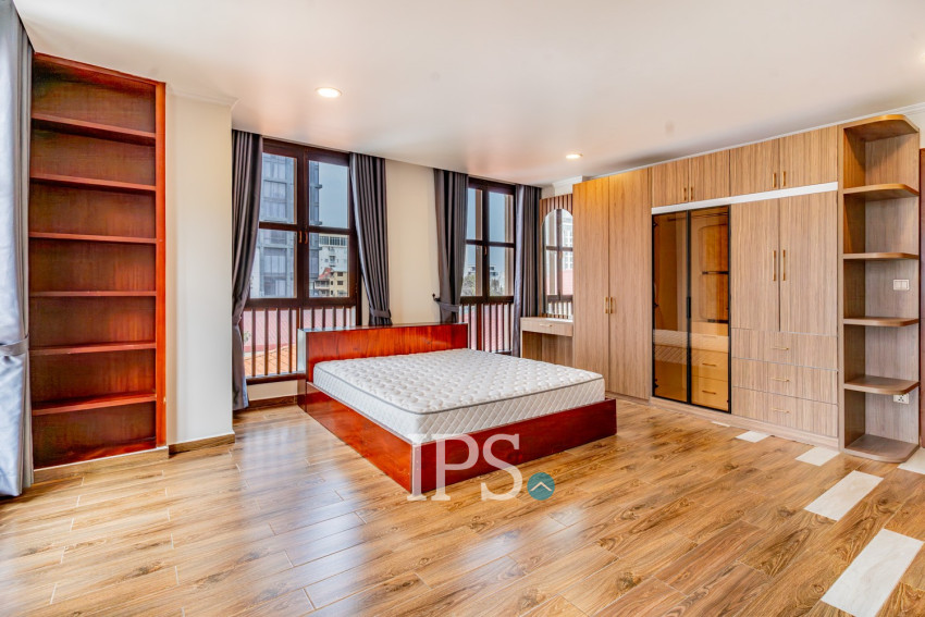 3 Bedroom Serviced Apartment For Rent - BKK1, Phnom Penh