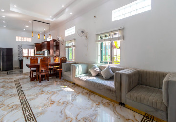 4 Bedroom House For Rent - Svay Dangkum, Siem Reap thumbnail