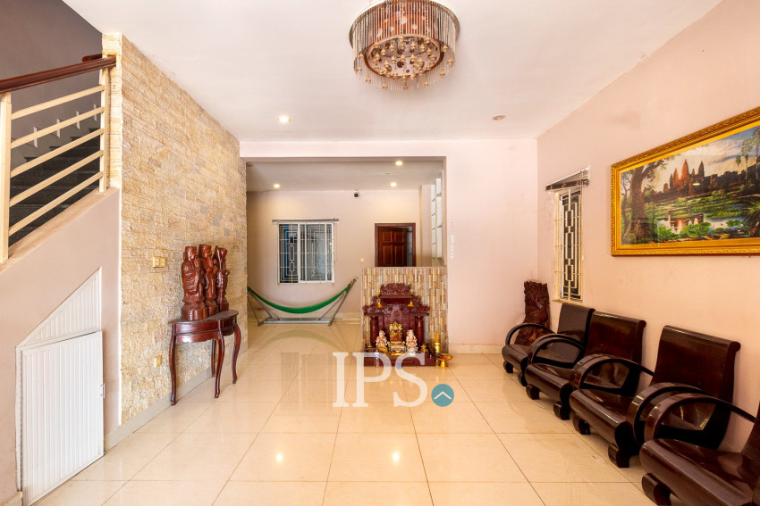 6 Bedroom Shophouse For Rent - Svay Dangkum, Siem Reap