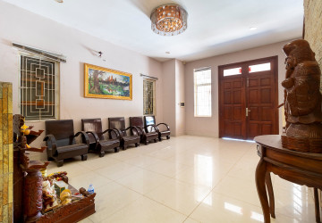 6 Bedroom Shophouse For Rent - Svay Dangkum, Siem Reap thumbnail