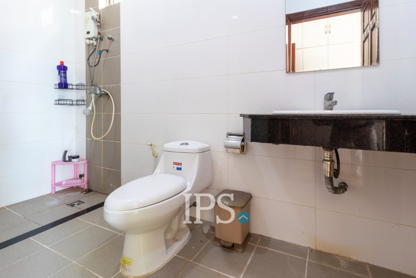 6 Bedroom Shophouse For Rent - Svay Dangkum, Siem Reap