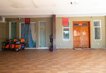 6 Bedroom Shophouse For Rent - Svay Dangkum, Siem Reap thumbnail