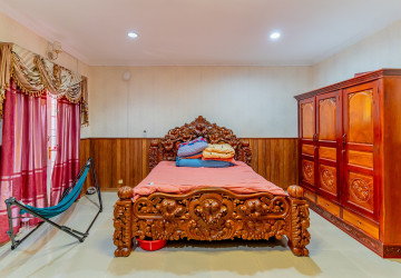 4 Bedroom Twin Villa For Sale - Borey Sopheak Mongkul, Chroy Changvar, Phnom Penh thumbnail