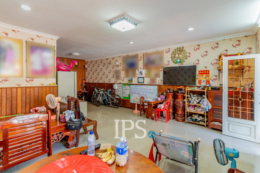 4 Bedroom Twin Villa For Sale - Borey Sopheak Mongkul, Chroy Changvar, Phnom Penh