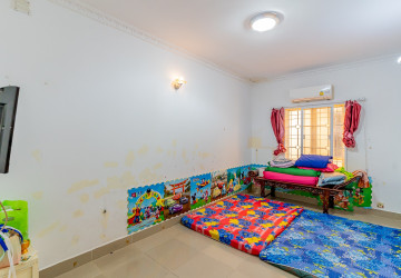 4 Bedroom Twin Villa For Sale - Borey Sopheak Mongkul, Chroy Changvar, Phnom Penh thumbnail