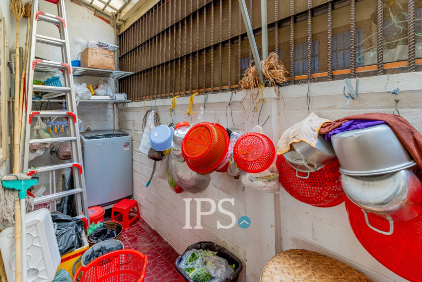 4 Bedroom Twin Villa For Sale - Borey Sopheak Mongkul, Chroy Changvar, Phnom Penh