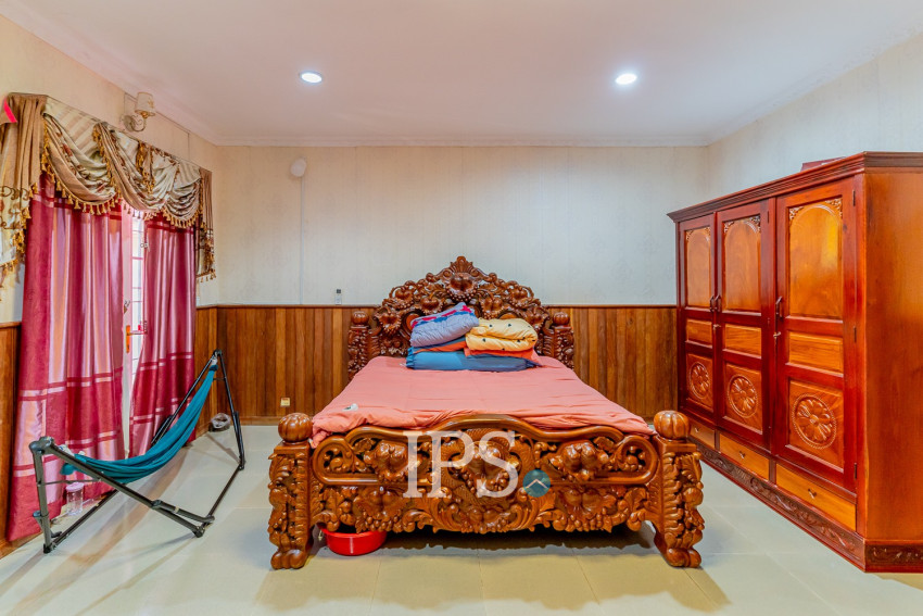 4 Bedroom Twin Villa For Sale - Borey Sopheak Mongkul, Chroy Changvar, Phnom Penh