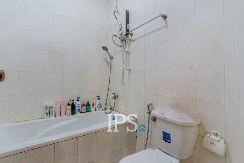 4 Bedroom Twin Villa For Sale - Borey Sopheak Mongkul, Chroy Changvar, Phnom Penh