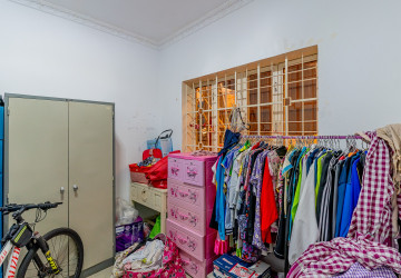 4 Bedroom Twin Villa For Sale - Borey Sopheak Mongkul, Chroy Changvar, Phnom Penh thumbnail