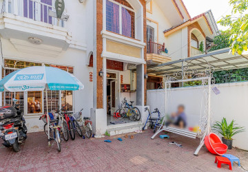 4 Bedroom Twin Villa For Sale - Borey Sopheak Mongkul, Chroy Changvar, Phnom Penh thumbnail