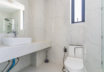 1 Bedroom Serviced Apartment For Rent - Olympic, Phnom Penh thumbnail