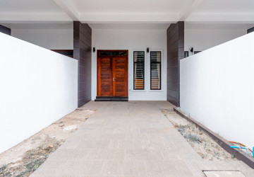 4 Bedroom Flat For Rent - Sala Kamreuk, Siem Reap thumbnail