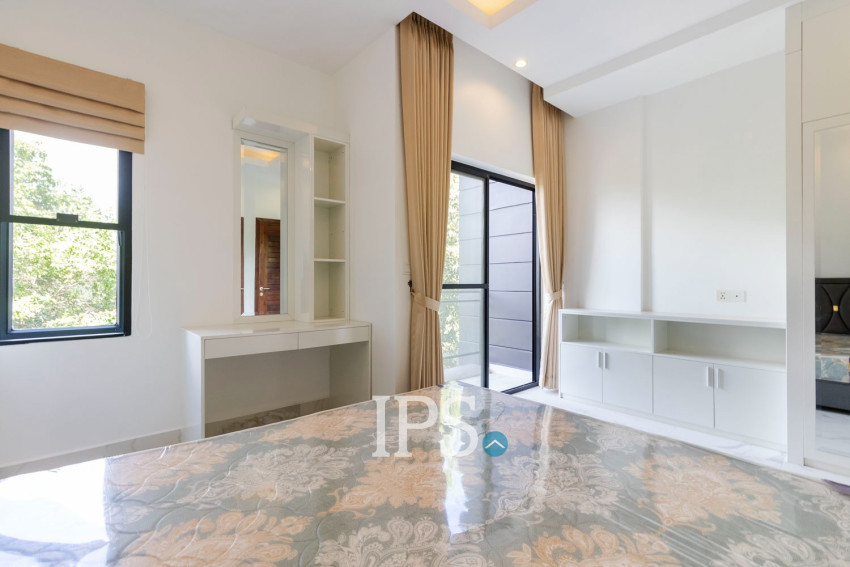 4 Bedroom Flat For Rent - Sala Kamreuk, Siem Reap