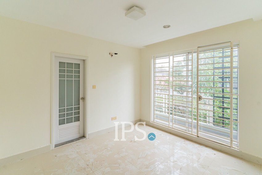 3 Bedroom Linked Villa For Sale - Borey Peng Huoth, Russey Keo, Phnom Penh