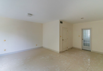 3 Bedroom Linked Villa For Sale - Borey Peng Huoth, Russey Keo, Phnom Penh thumbnail