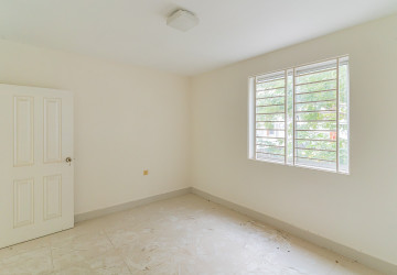 3 Bedroom Linked Villa For Sale - Borey Peng Huoth, Russey Keo, Phnom Penh thumbnail