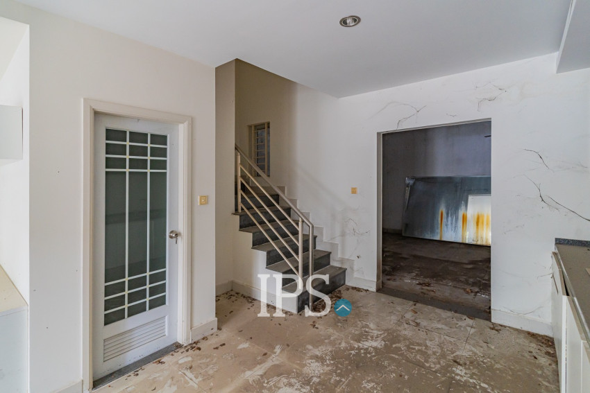 3 Bedroom Linked Villa For Sale - Borey Peng Huoth, Russey Keo, Phnom Penh