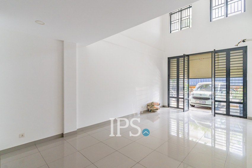 5 Bedroom Shophouse For Sale - Chip Mong Park Land, Sen Sok, Phnom Penh
