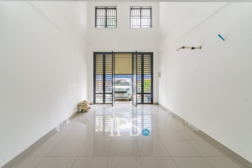5 Bedroom Shophouse For Sale - Chip Mong Park Land, Sen Sok, Phnom Penh