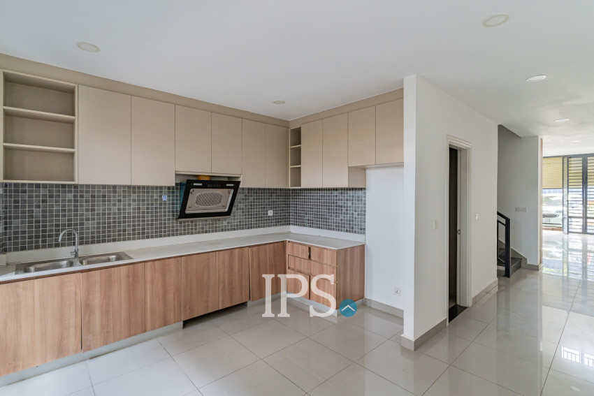 5 Bedroom Shophouse For Sale - Chip Mong Park Land, Sen Sok, Phnom Penh