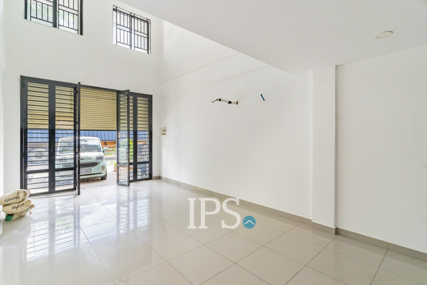 5 Bedroom Shophouse For Sale - Chip Mong Park Land, Sen Sok, Phnom Penh