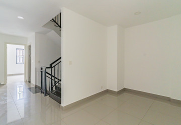5 Bedroom Shophouse For Sale - Chip Mong Park Land, Sen Sok, Phnom Penh thumbnail