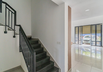 5 Bedroom Shophouse For Sale - Chip Mong Park Land, Sen Sok, Phnom Penh thumbnail