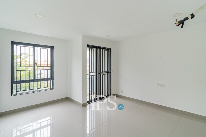 5 Bedroom Shophouse For Sale - Chip Mong Park Land, Sen Sok, Phnom Penh