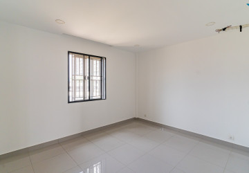 5 Bedroom Shophouse For Sale - Chip Mong Park Land, Sen Sok, Phnom Penh thumbnail
