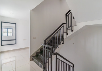 5 Bedroom Shophouse For Sale - Chip Mong Park Land, Sen Sok, Phnom Penh thumbnail