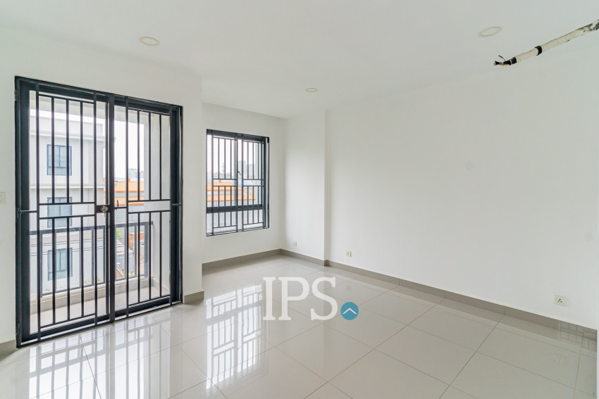5 Bedroom Shophouse For Sale - Chip Mong Park Land, Sen Sok, Phnom Penh