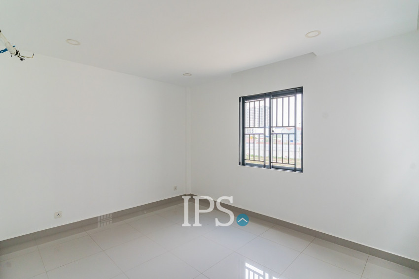 5 Bedroom Shophouse For Sale - Chip Mong Park Land, Sen Sok, Phnom Penh