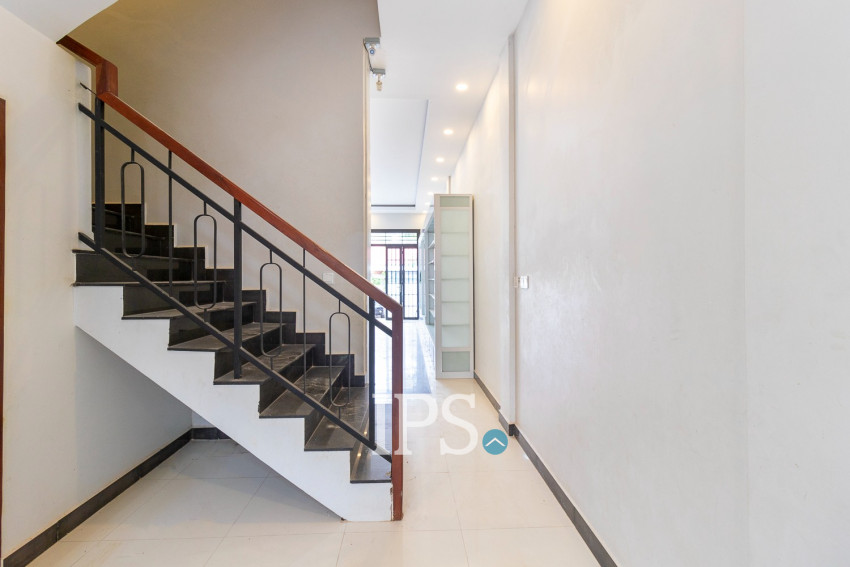 4 Bedroom Shophouse For Rent - Svay Dangkum, Siem Reap