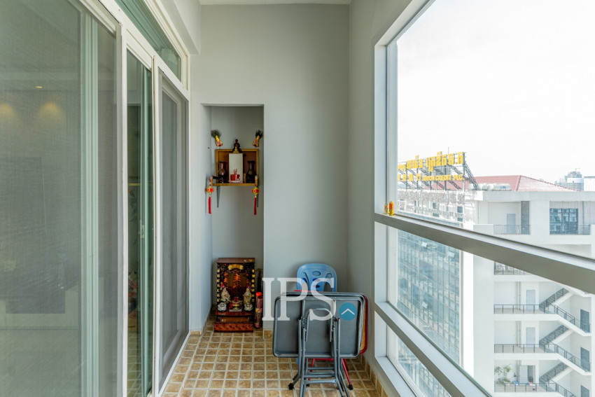 21st Floor 3 Bedroom Condo For Sale - DeCastle Royal, BKK1, Phnom Penh