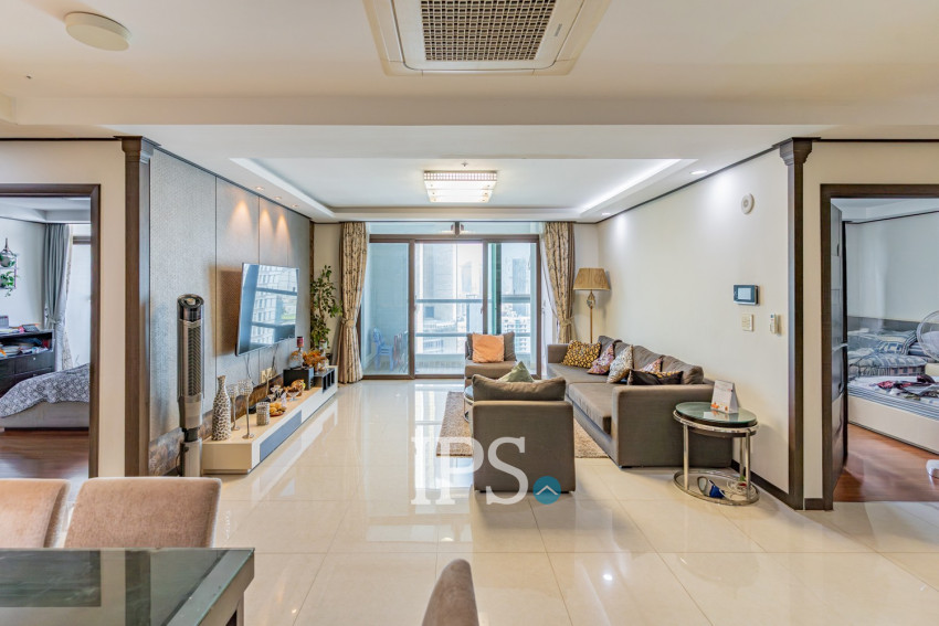 21st Floor 3 Bedroom Condo For Sale - DeCastle Royal, BKK1, Phnom Penh