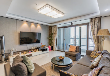 21st Floor 3 Bedroom Condo For Sale - DeCastle Royal, BKK1, Phnom Penh thumbnail