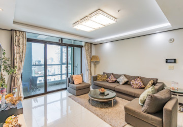 21st Floor 3 Bedroom Condo For Sale - DeCastle Royal, BKK1, Phnom Penh thumbnail
