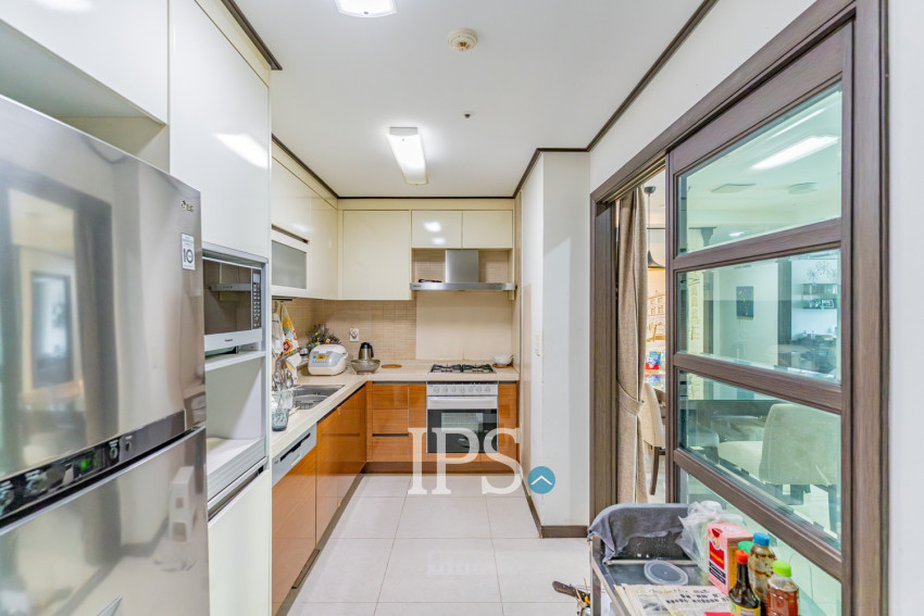21st Floor 3 Bedroom Condo For Sale - DeCastle Royal, BKK1, Phnom Penh