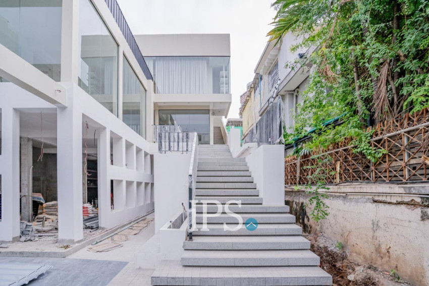 94 Sqm Retail Space For Rent - Boeung Kak 1, Phnom Penh