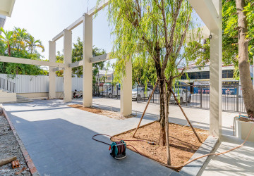 156 Sqm  Retail Space For Rent - Boeung Kak 1, Phnom Penh thumbnail