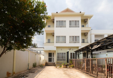 4 Bedroom House For Rent - Slor Kram, Siem Reap thumbnail