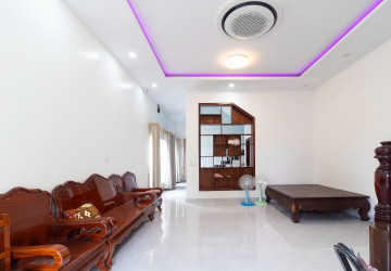 4 Bedroom House For Rent - Slor Kram, Siem Reap thumbnail