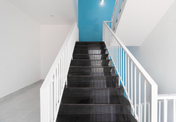 4 Bedroom House For Rent - Slor Kram, Siem Reap thumbnail