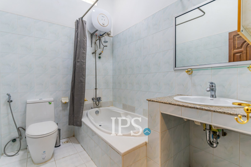 5 Bedroom Villa For Rent - BKK1, Phnom Penh